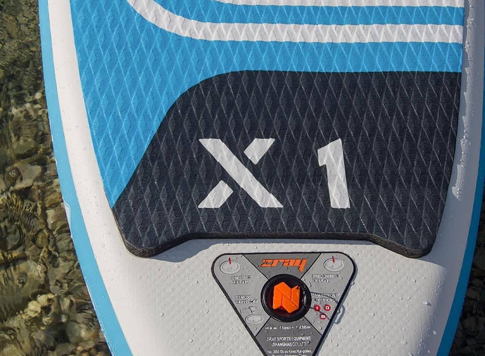 nafukovací paddleboard Zray X1 - 102x32x6 ventil detail